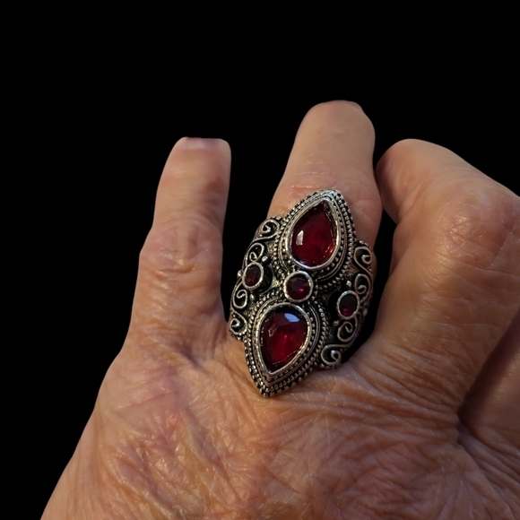 NEW Vintage Boho look red cubic zirconia size 8 - Picture 7 of 13